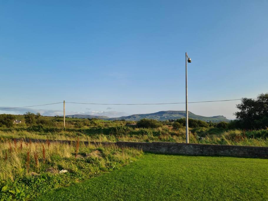 Bundoran Seaside Stays House - Wifi, Large Spacious Home Kültér fotó