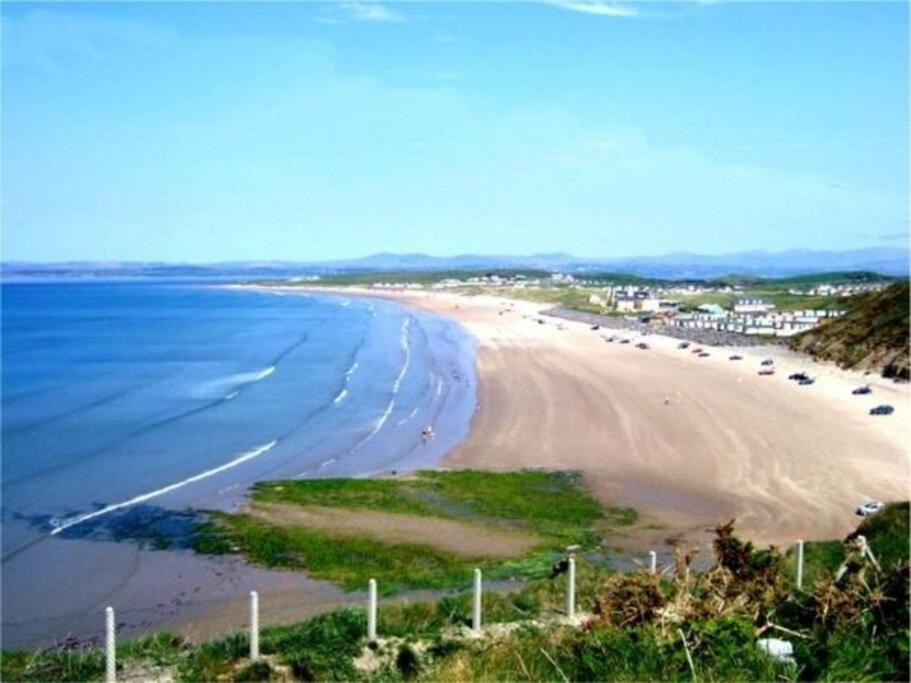Bundoran Seaside Stays House - Wifi, Large Spacious Home Kültér fotó